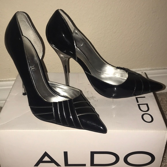 Patent black and silver heels - Picture 2 of 5